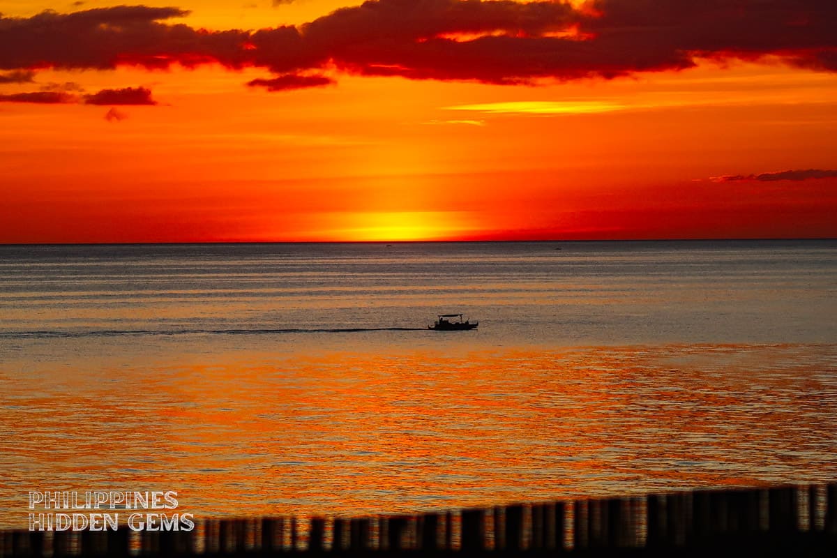 Siquijor Beaches (2024): A Guide to the 10 Best Beaches in Isla del Fuego
